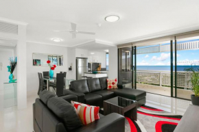 Cairns Luxury Seafront Apartment Cairns